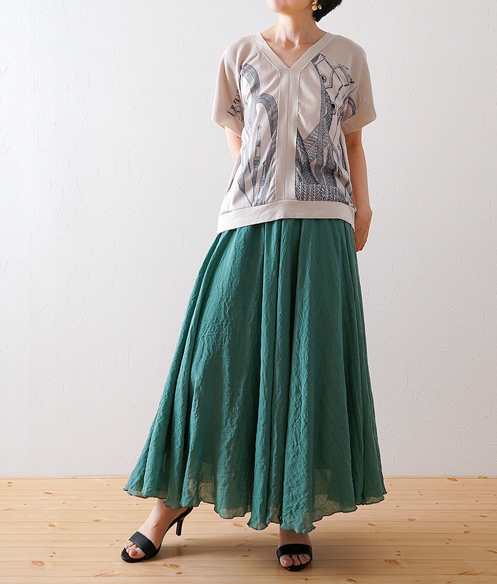 Circular silhouette long skirt