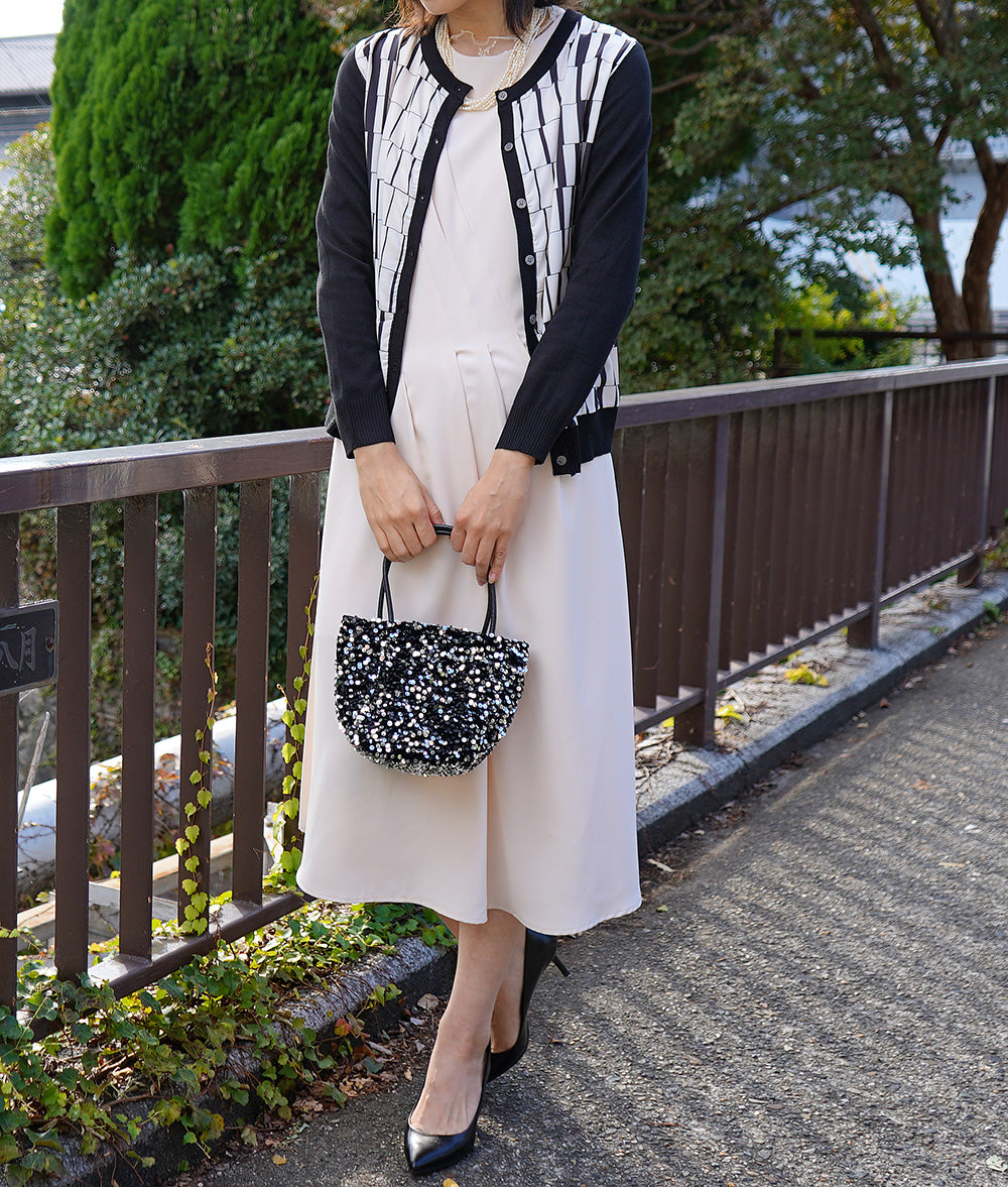 Flowing tuck line dress