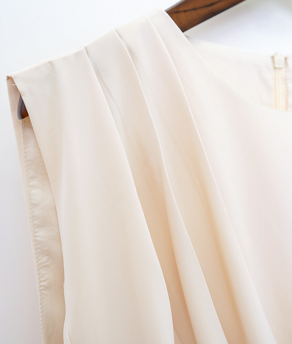 Flowing tuck line dress
