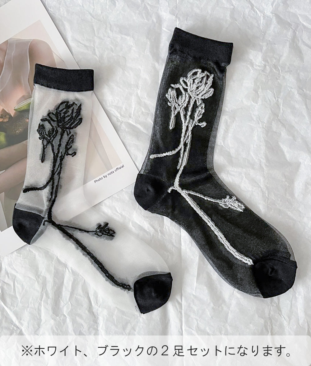 Monochrome flower sheer socks