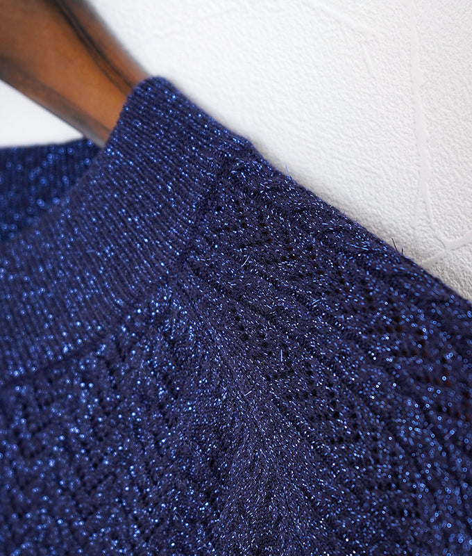 Frilled knit like a shining star