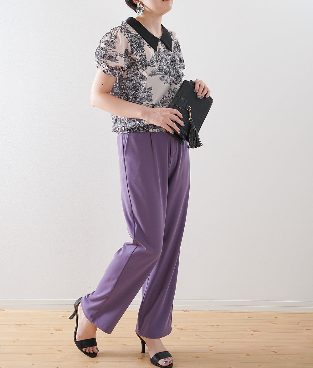 Landscape pattern blouse with plenty of frills