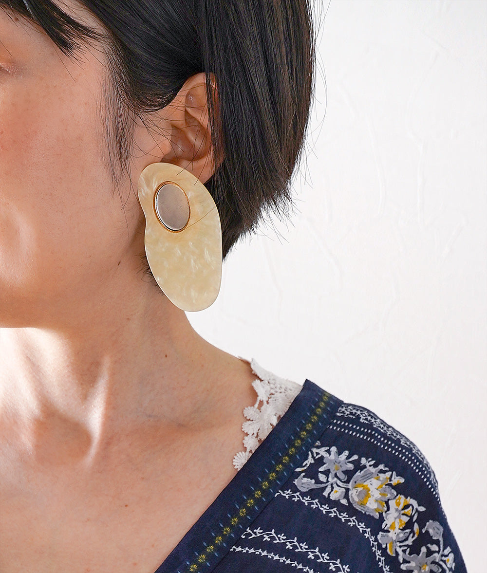 Earring like avocado