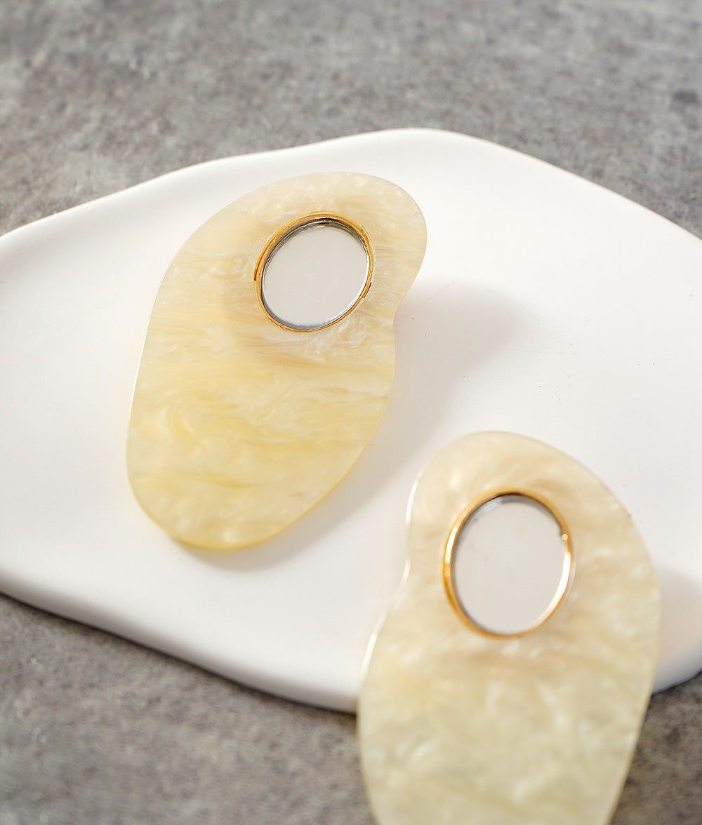 Earring like avocado