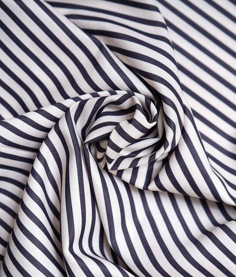 Striped blouse with flower puffy sleeves