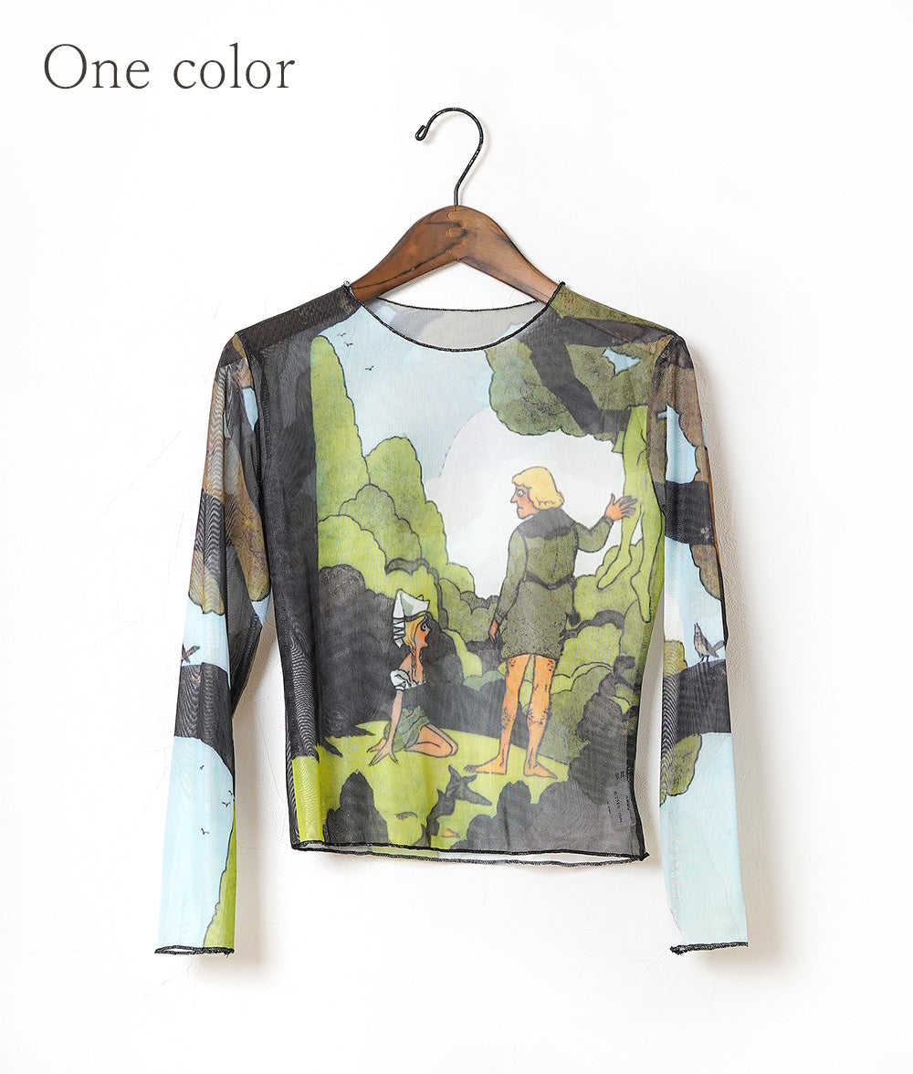 A mesh top that tells a story