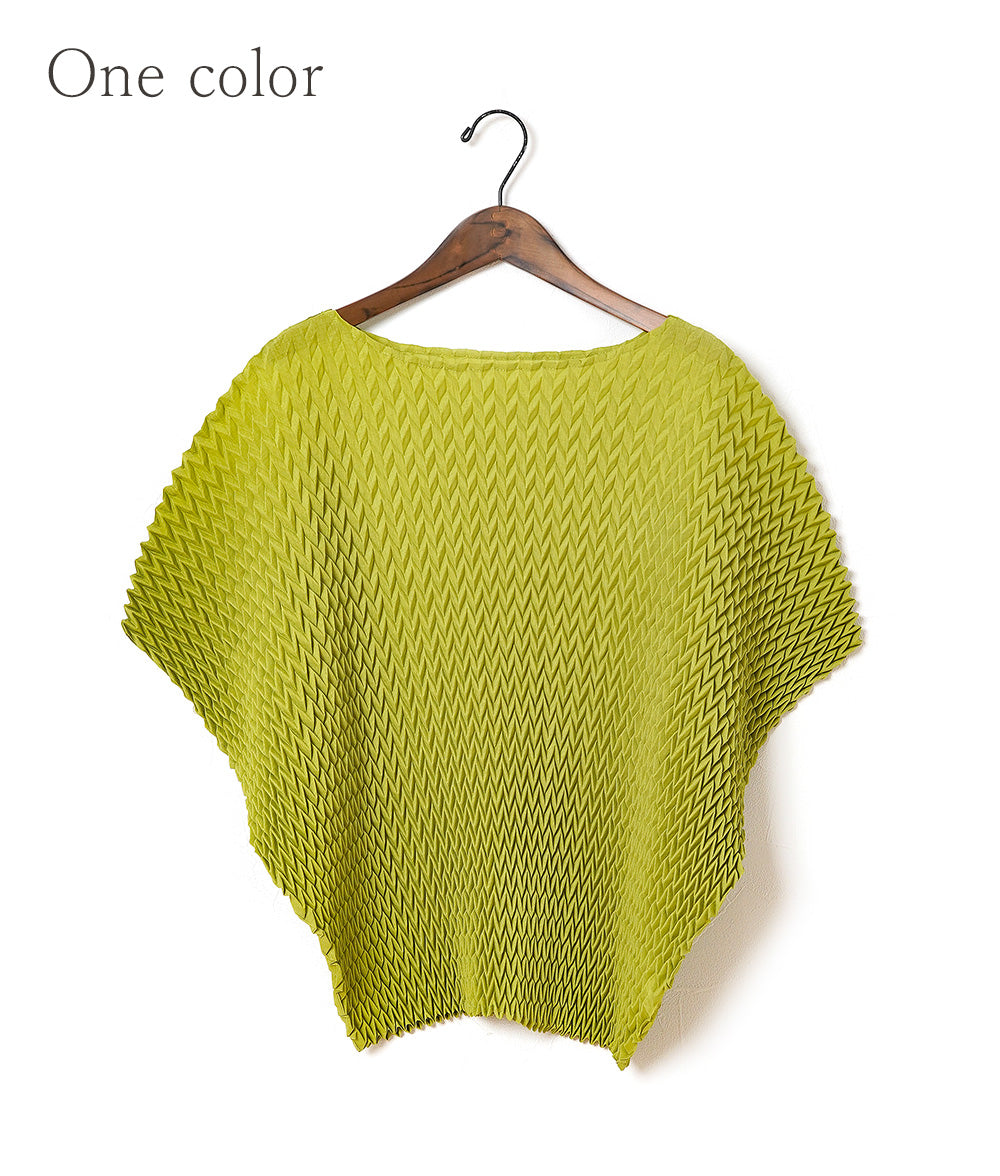 Blouse with zigzag fabric