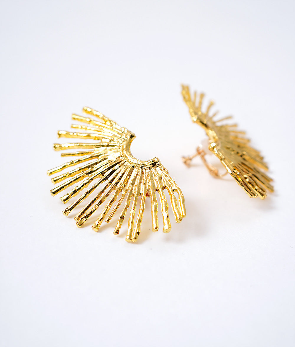 Gorgeous Fan Gold Earrings