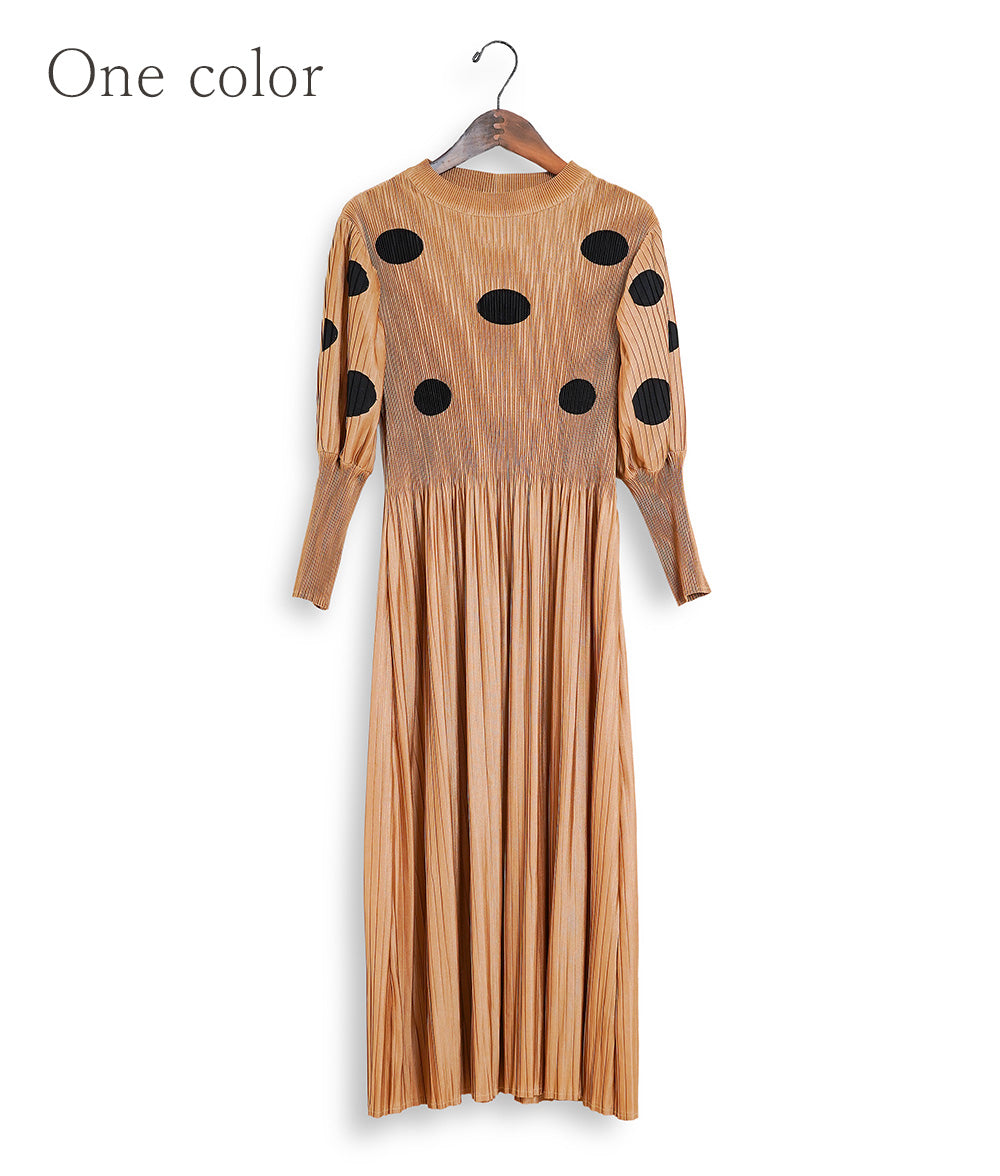 Pleated puff sleeve dress with polka dots
