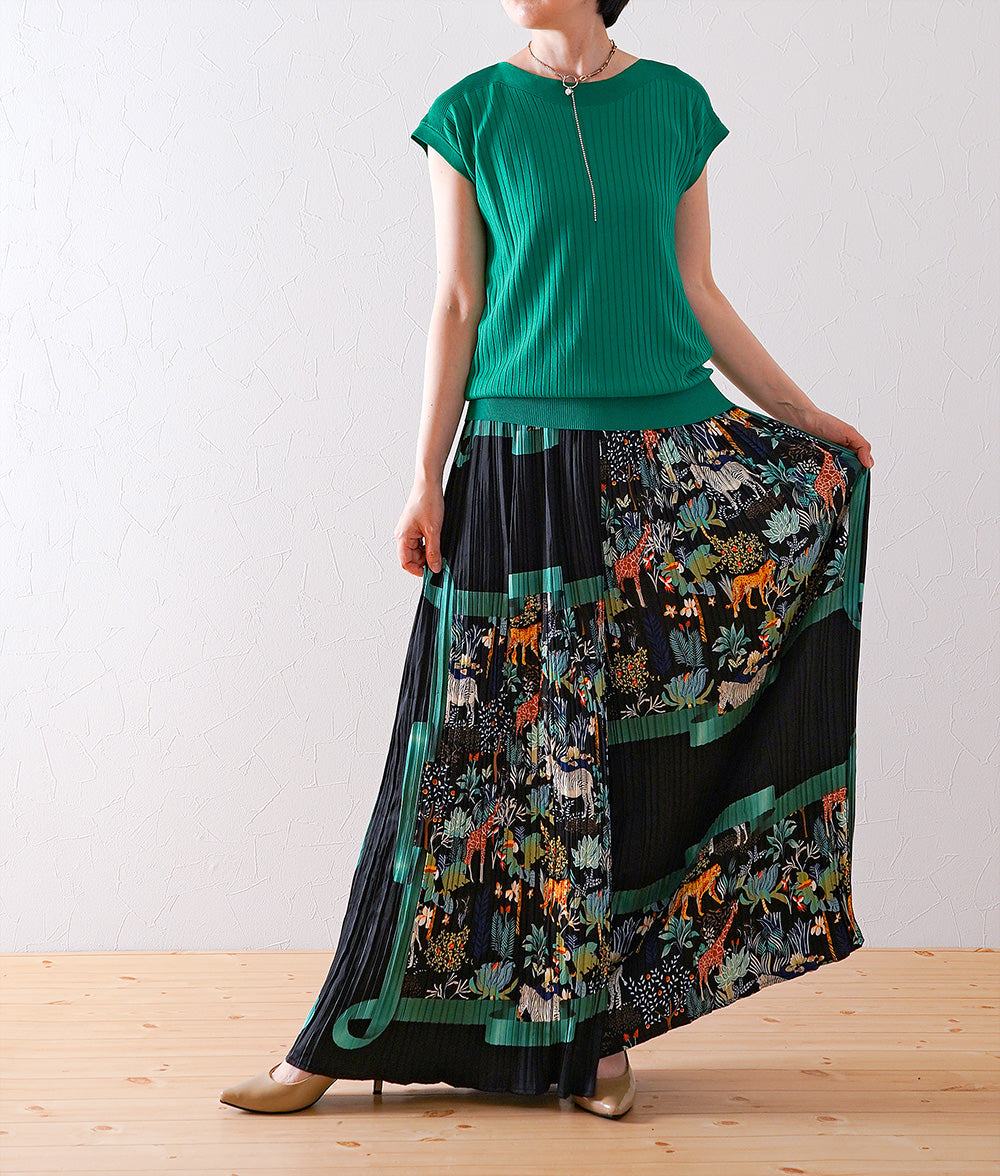 Botanical & animal print pleat setup
