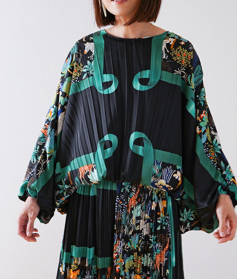 Botanical & animal print pleat setup