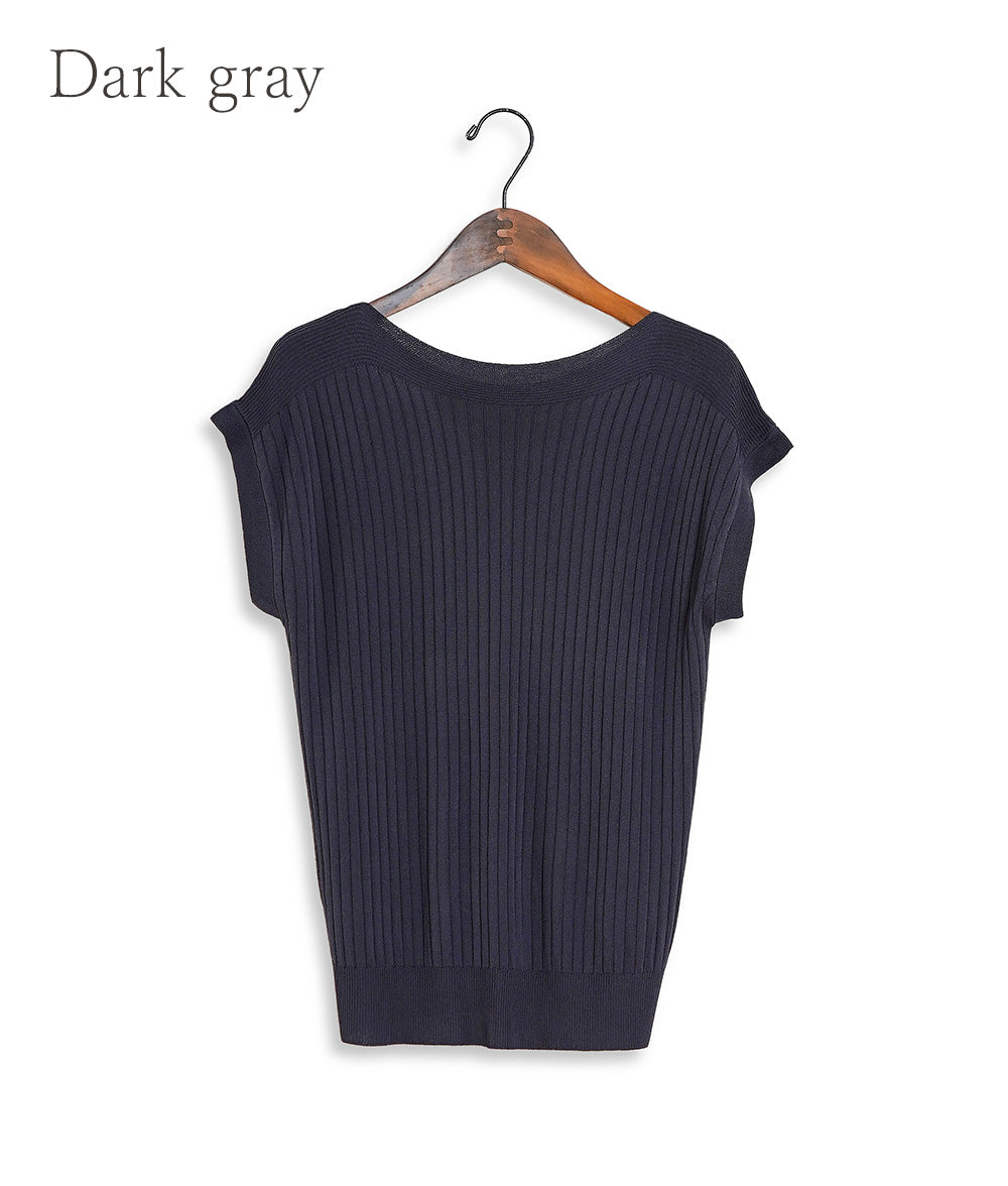 Rib-knit with great versatility
