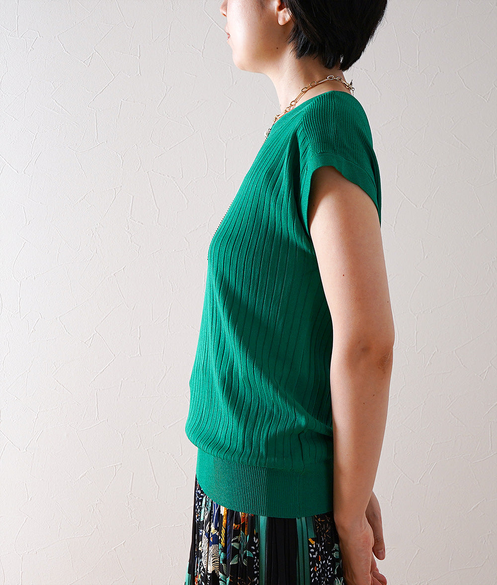 Rib-knit with great versatility