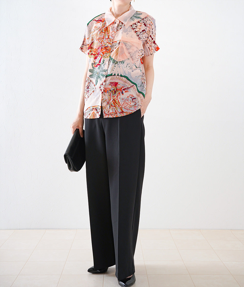 High waist pants for a clean look