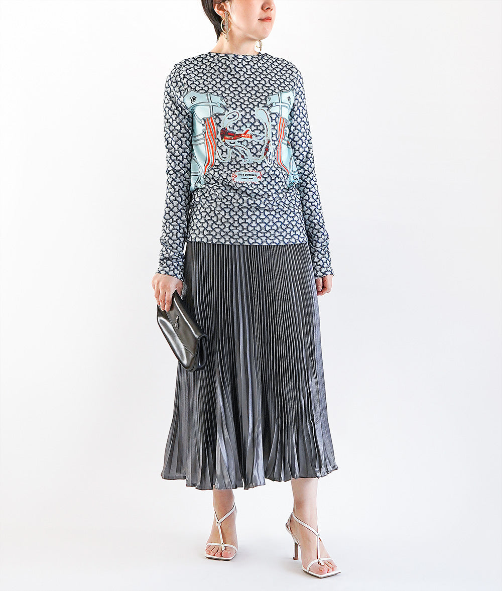 Bouncy pleated satin skirt