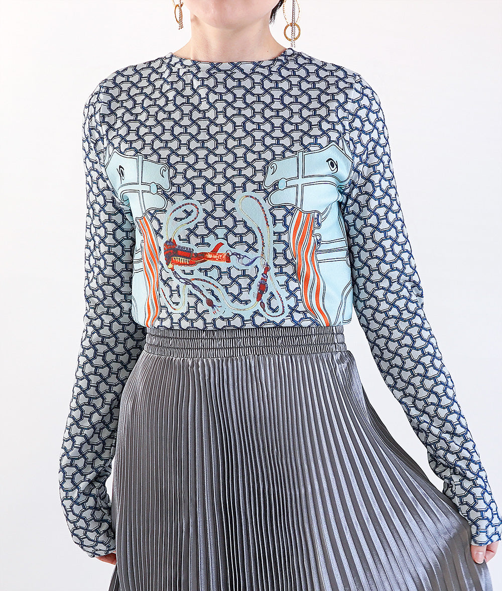 Bouncy pleated satin skirt