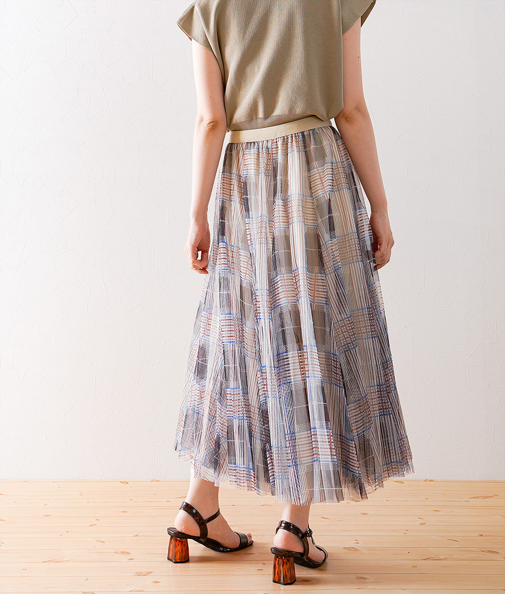 Checked tulle skirt like mille-feuille