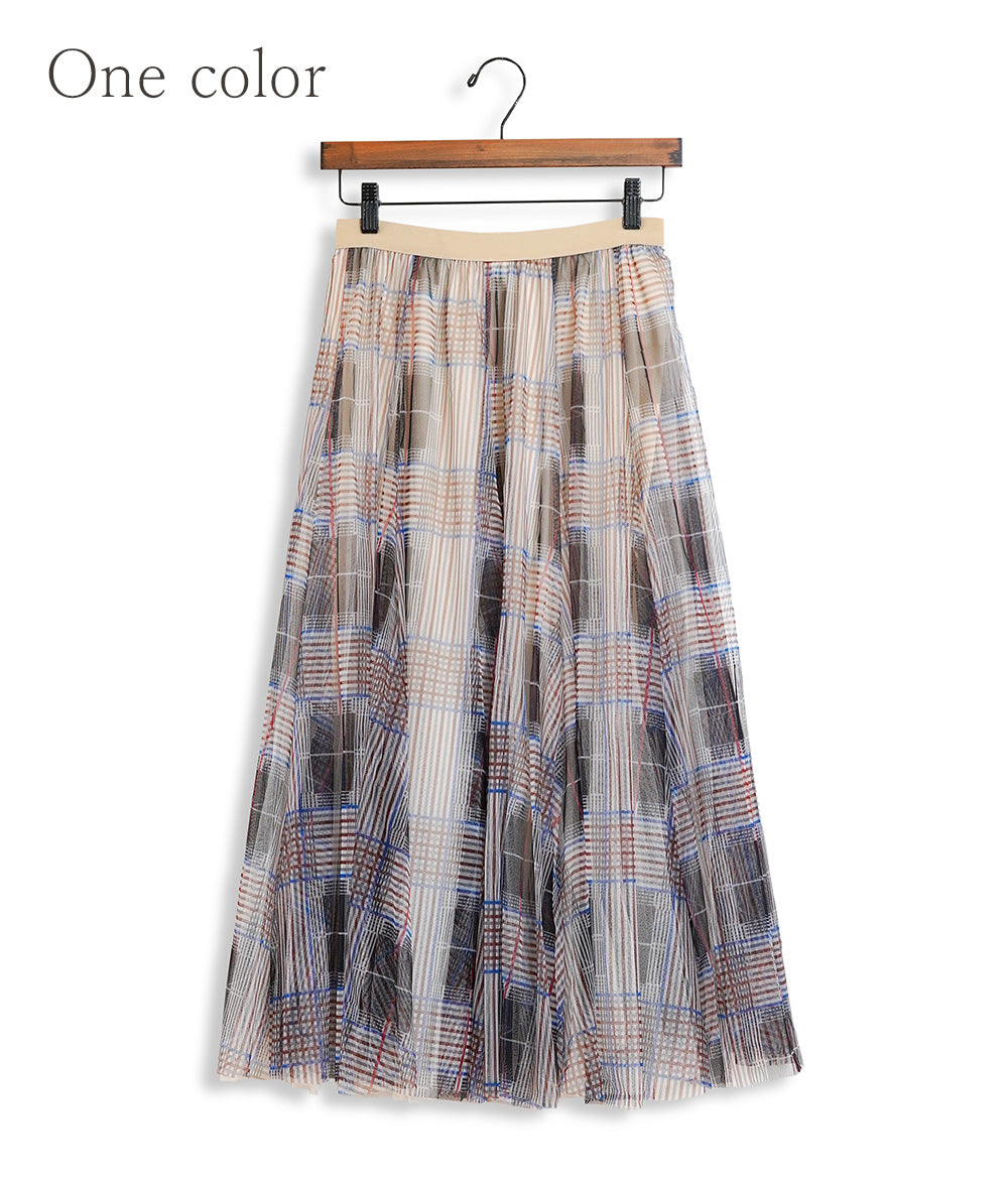 Checked tulle skirt like mille-feuille