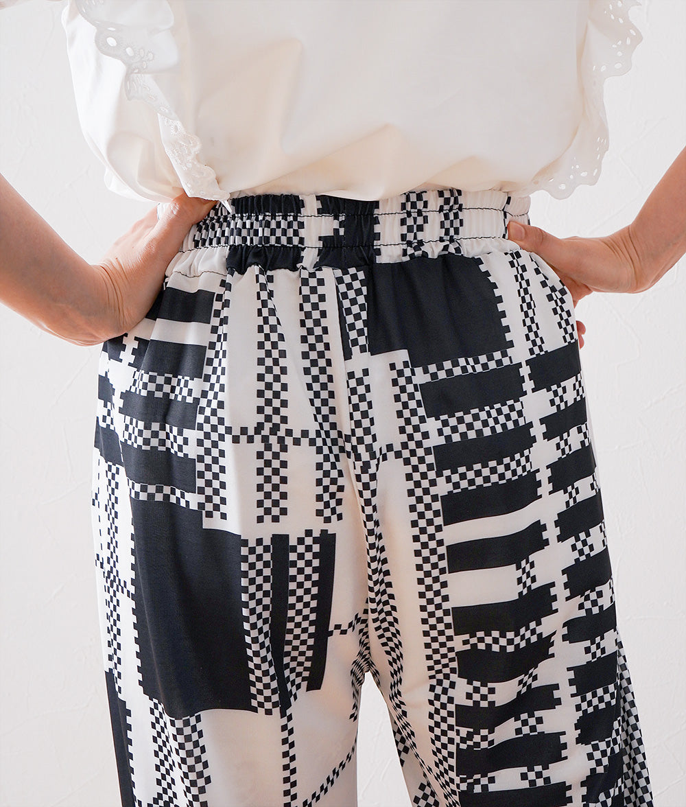 Check Collage Relaxed Pants