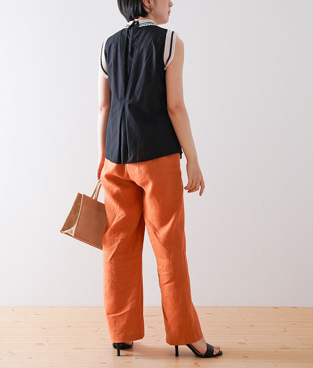 Sleeveless shirt with cutwork lace