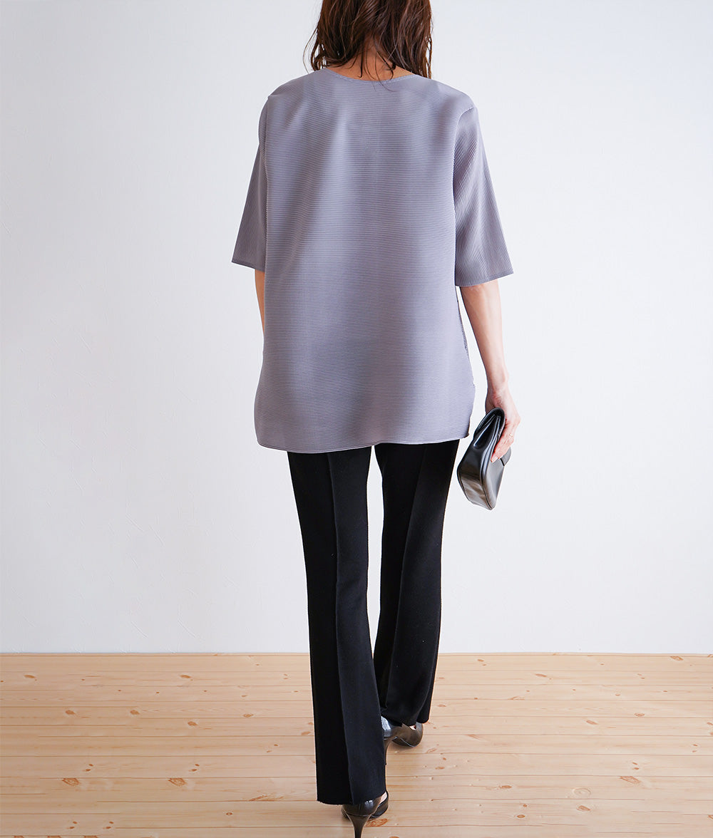 Sunflower pattern pleated blouse