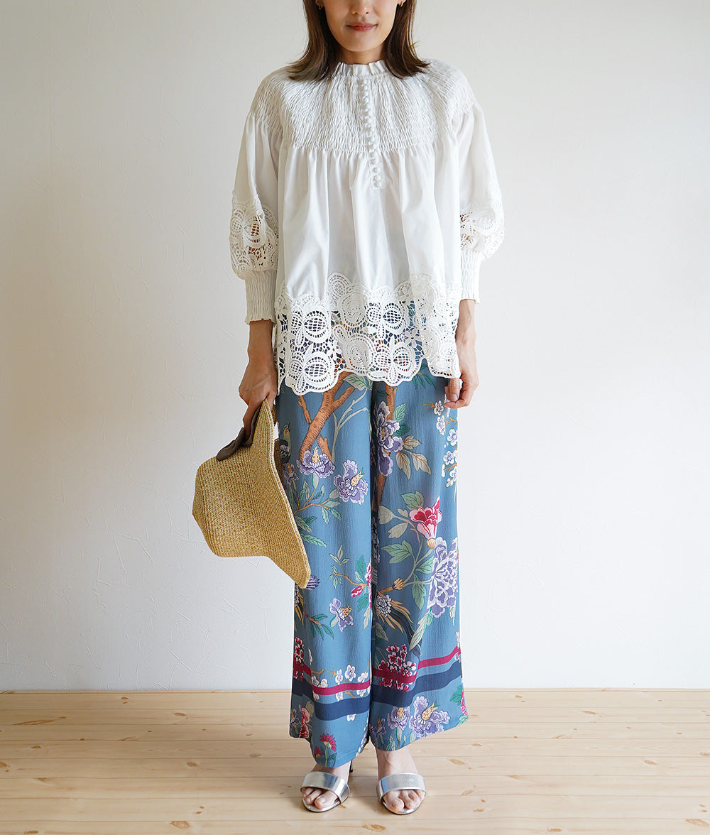 Floral lace and ruched blouse