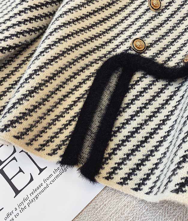 Fur-trimmed tweed jacket