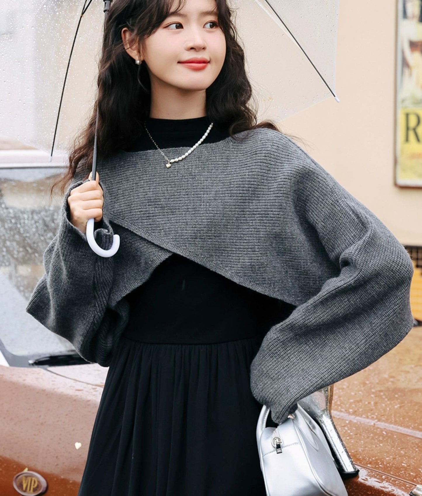 Asymmetric bolero knit