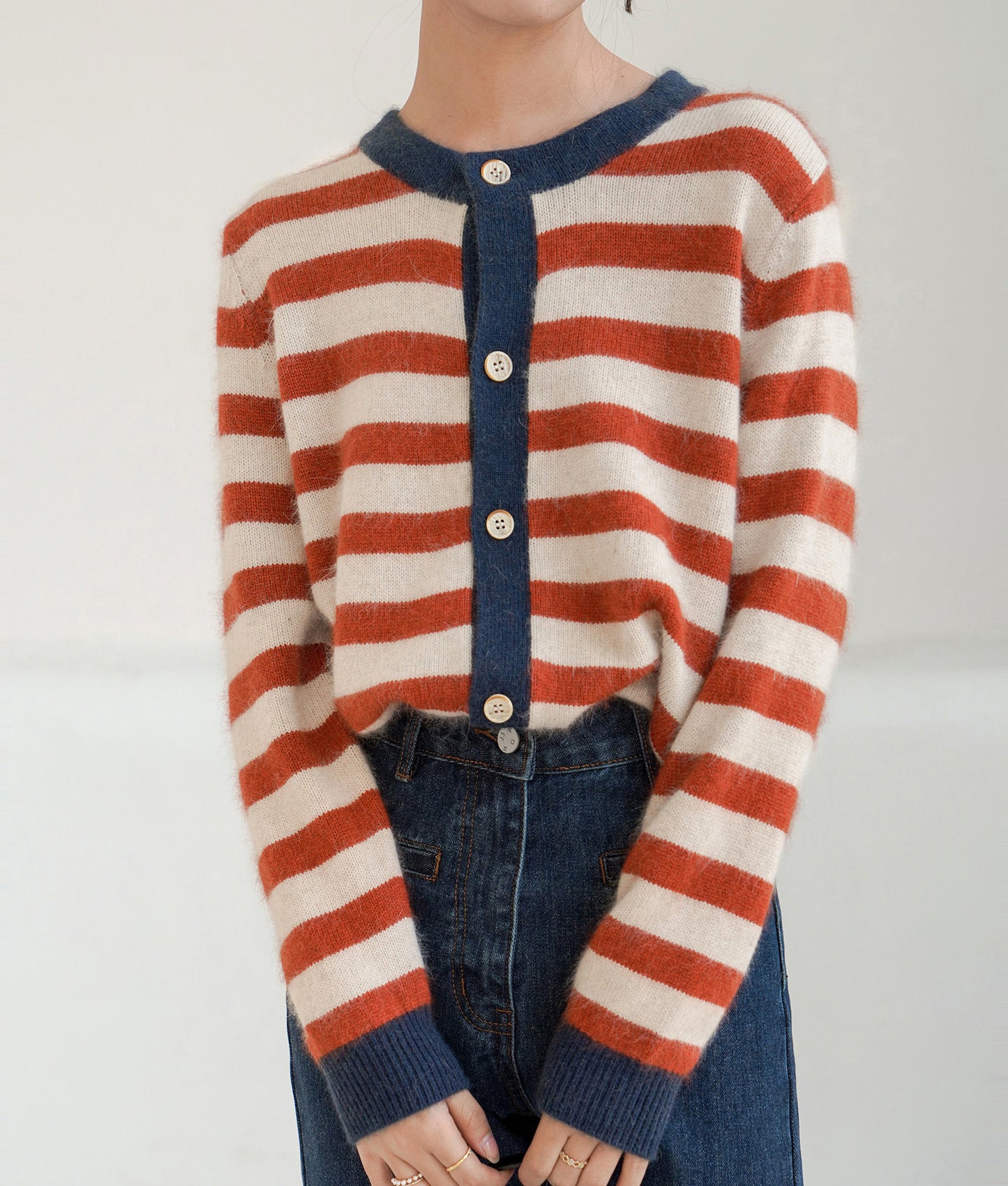 Border knit cardigan with color trim