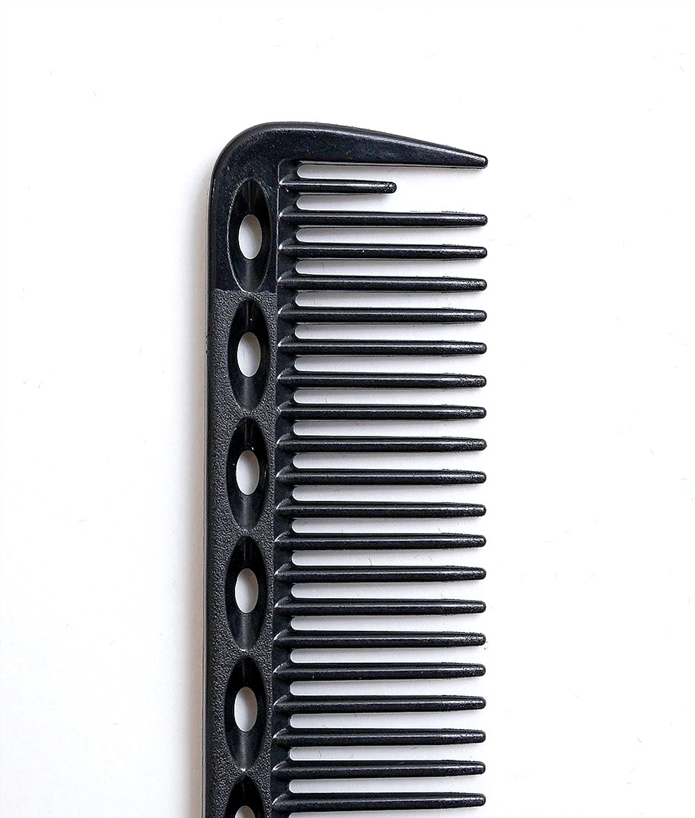 Comb for moist and beautiful hair