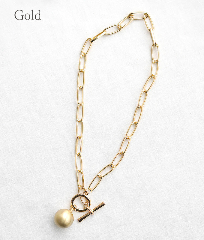 Metal ball design necklace
