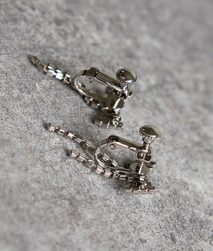 Ribbon with pearl earrings