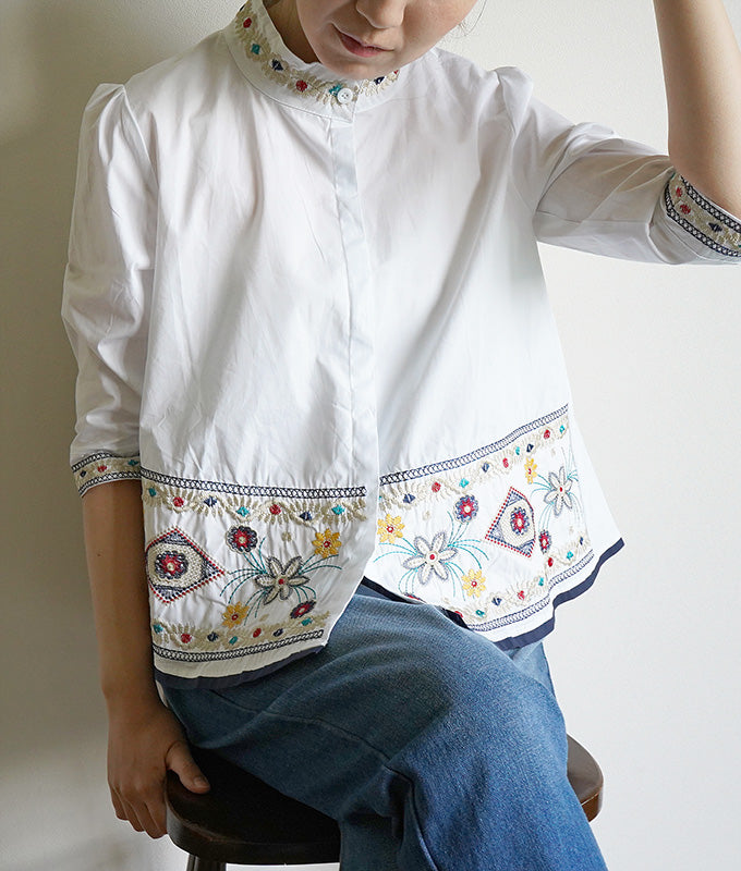 Embroidery cotton blouse