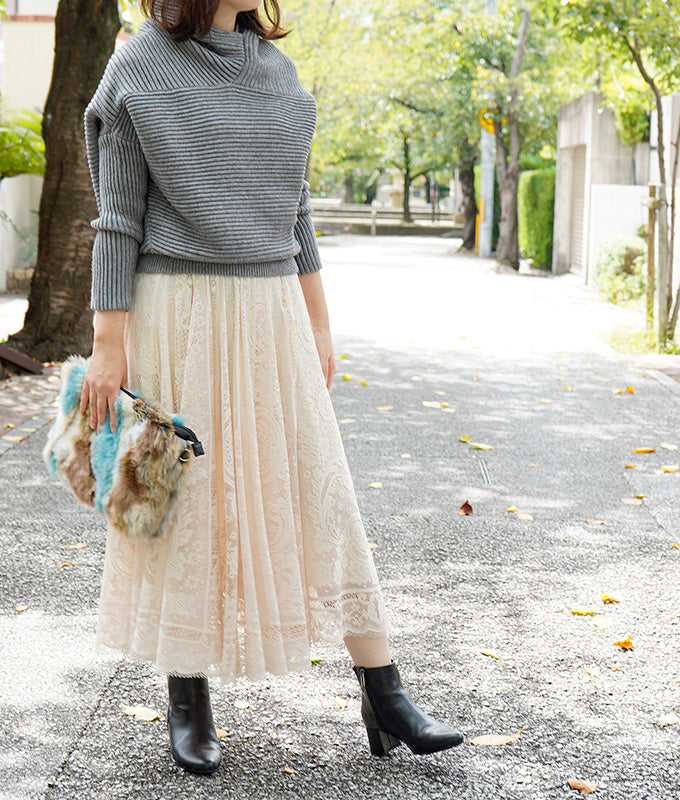 Antique lace long skirt