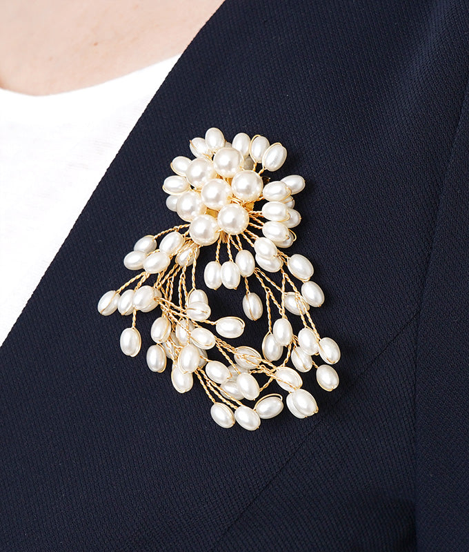 Pearl brooch