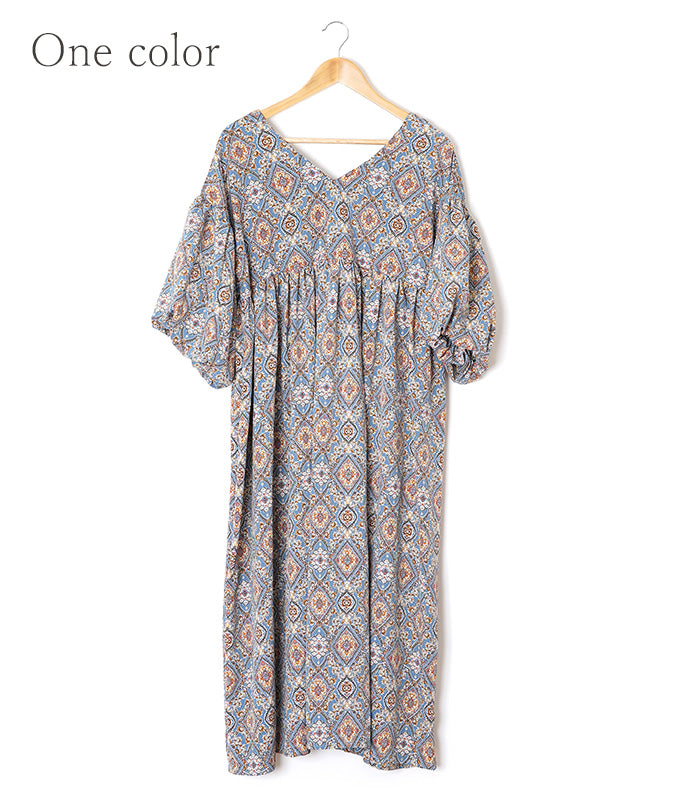 Arabesque pattern balloon sleeve dress