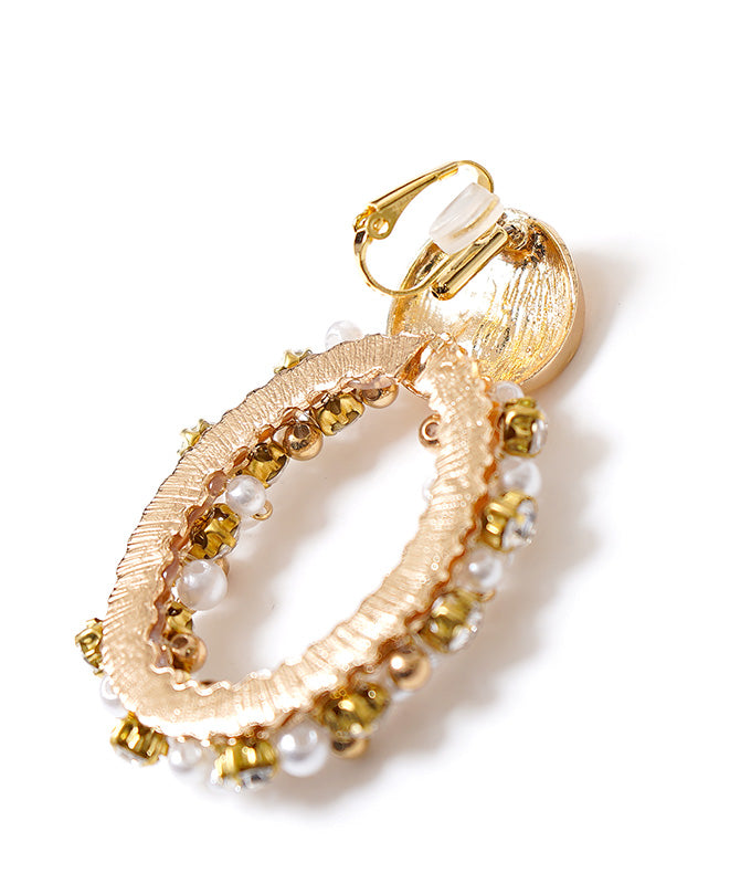Circle pearl ear clips