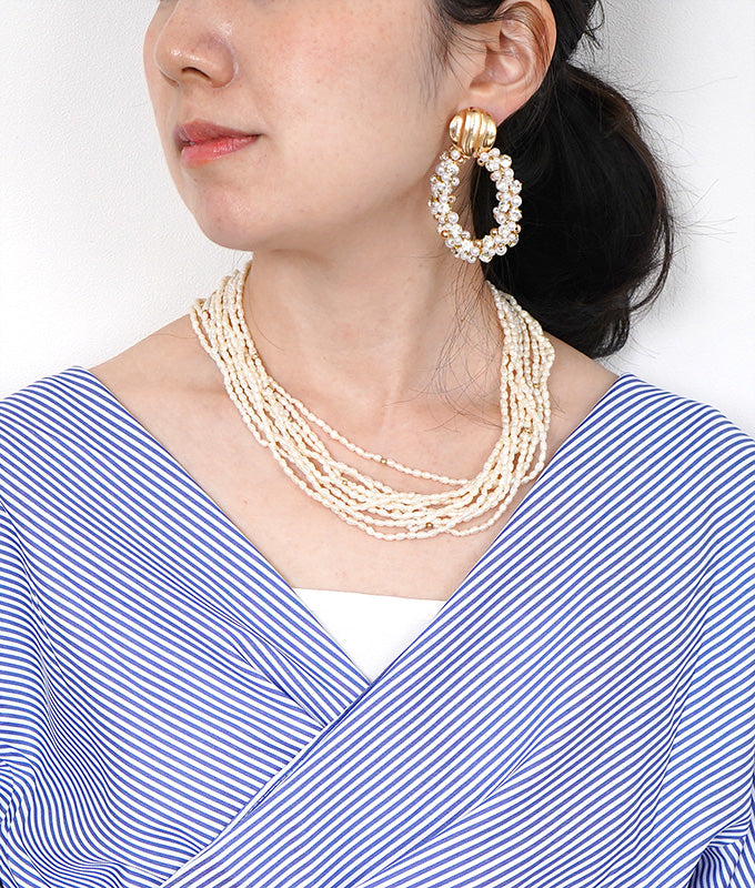 Circle pearl ear clips