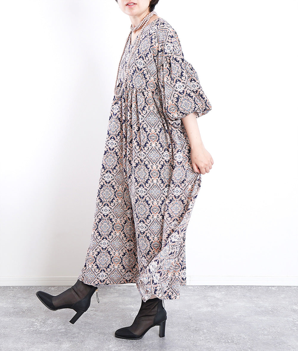 Arabesque navy balloon dress