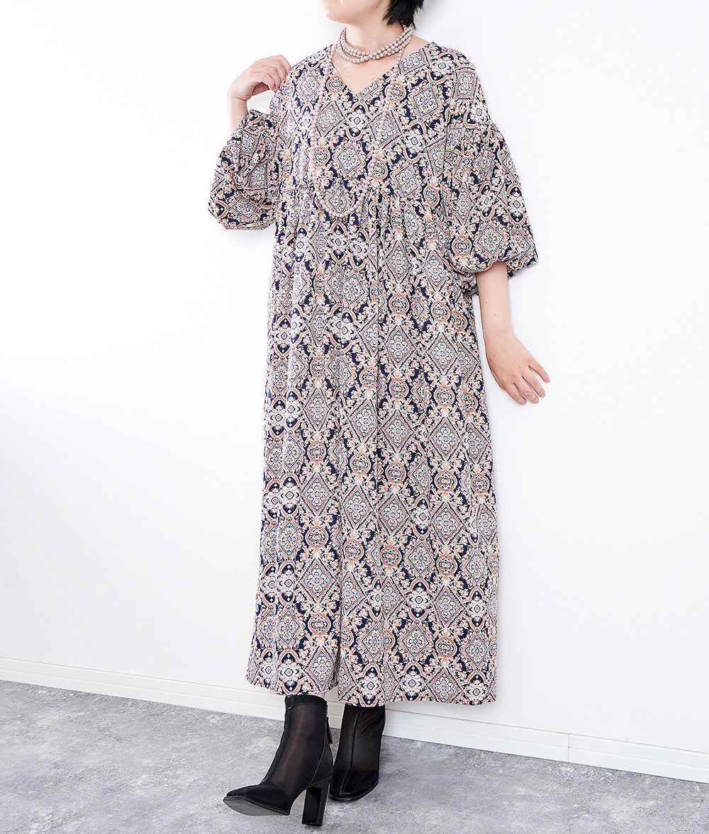 Arabesque navy balloon dress