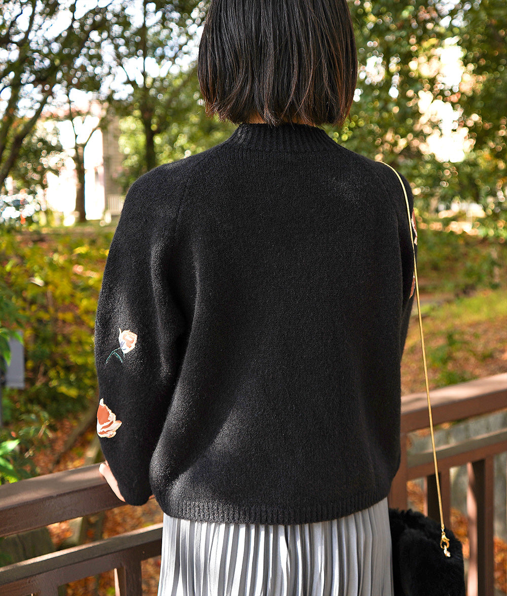 Satin flower embroidered knit