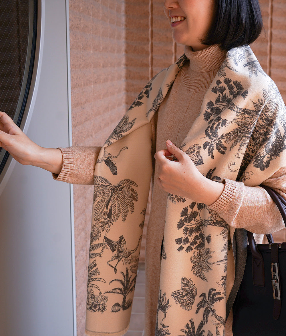 Reversible botanical stole