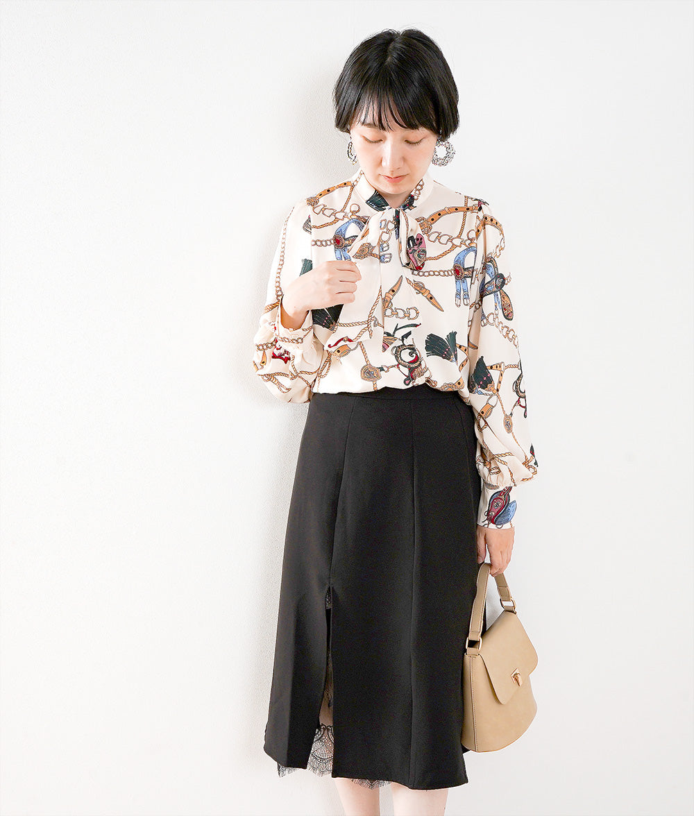 Chain pattern bow tie blouse