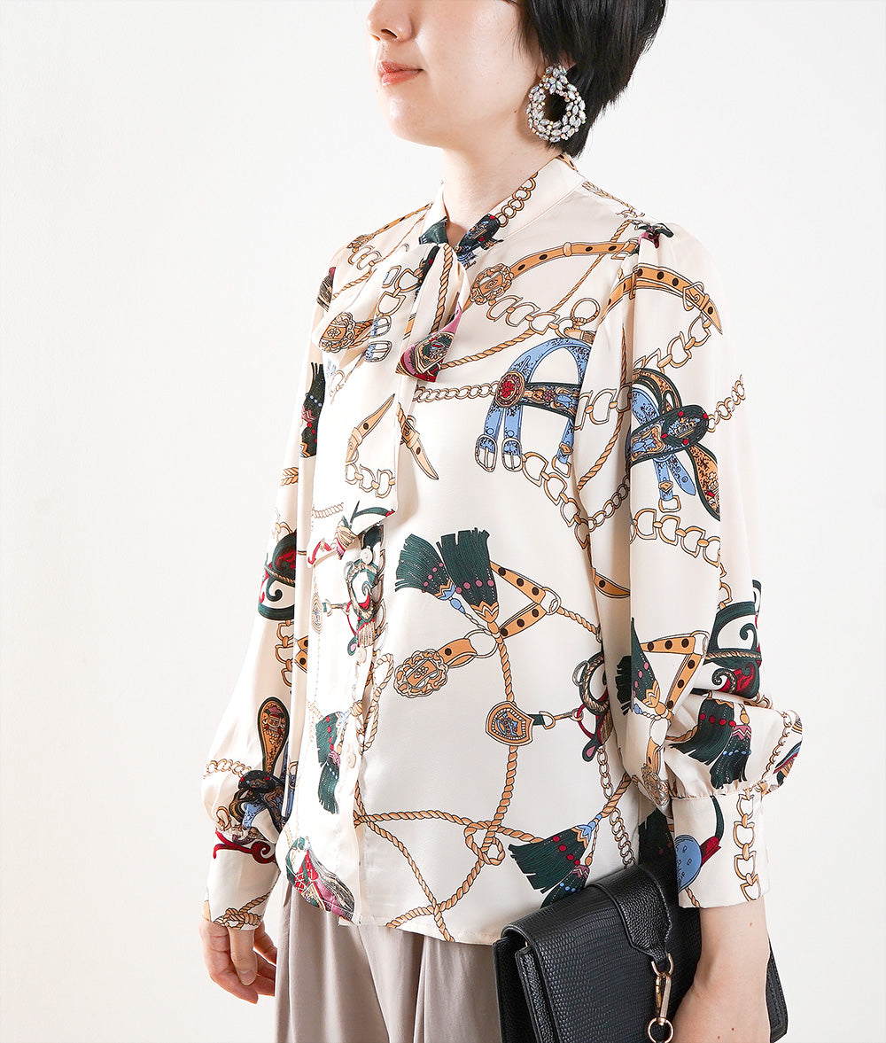 Chain pattern bow tie blouse