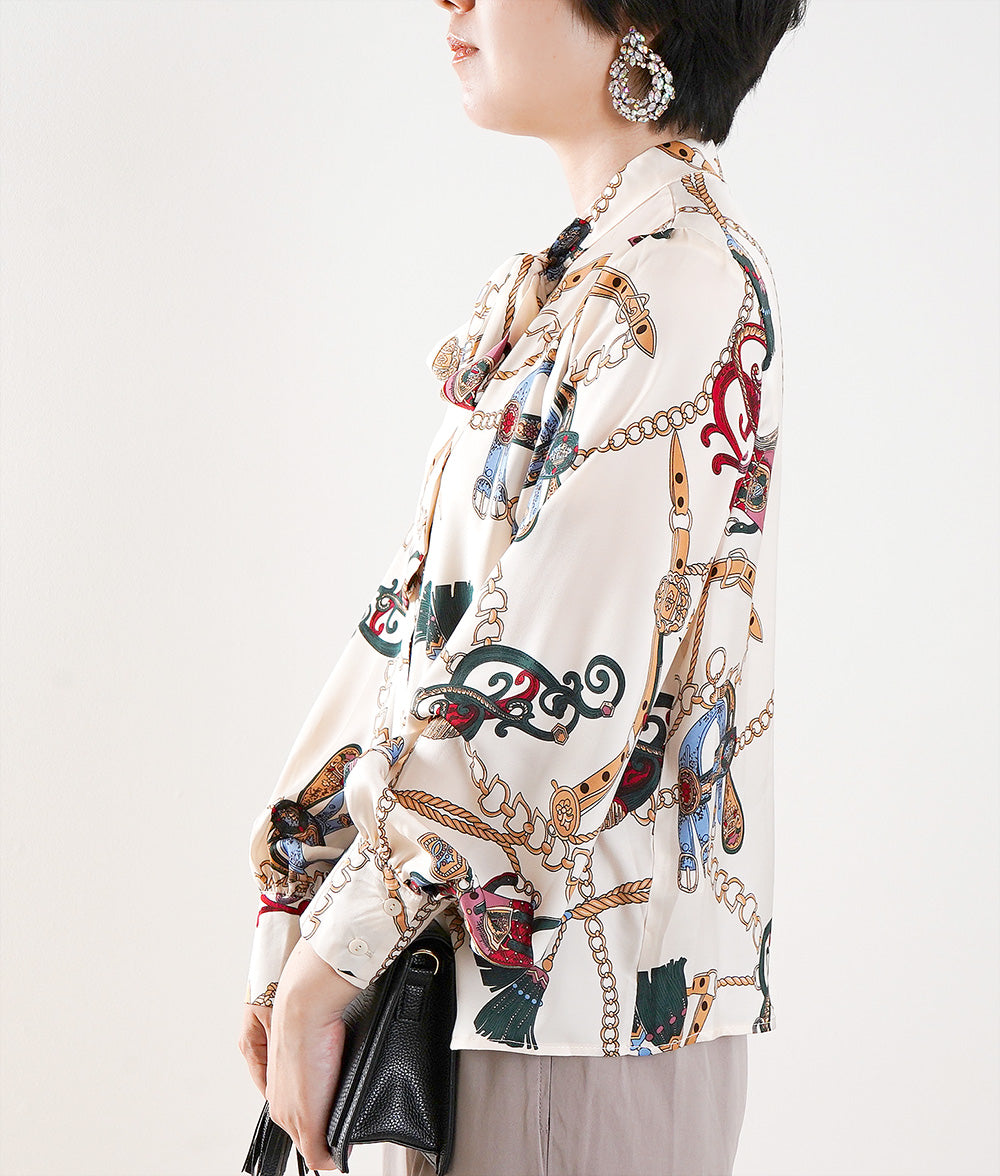 Chain pattern bow tie blouse