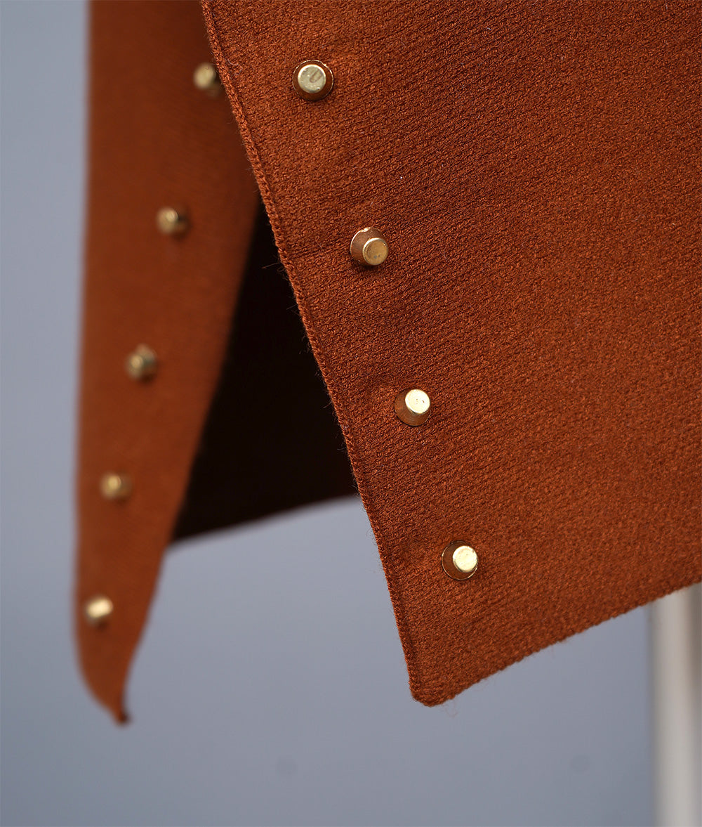 Glittering studs and crochet dolman knit