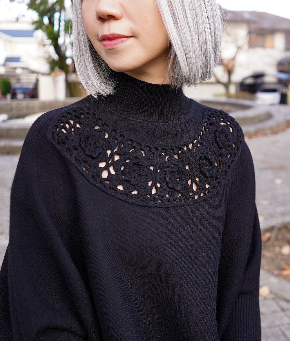 Glittering studs and crochet dolman knit
