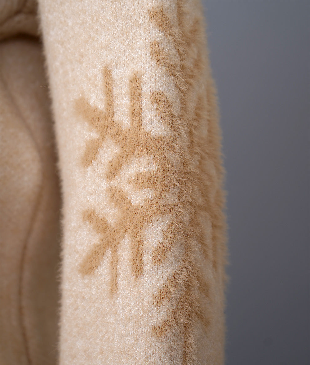 Fluffy reindeer and snowflake knit