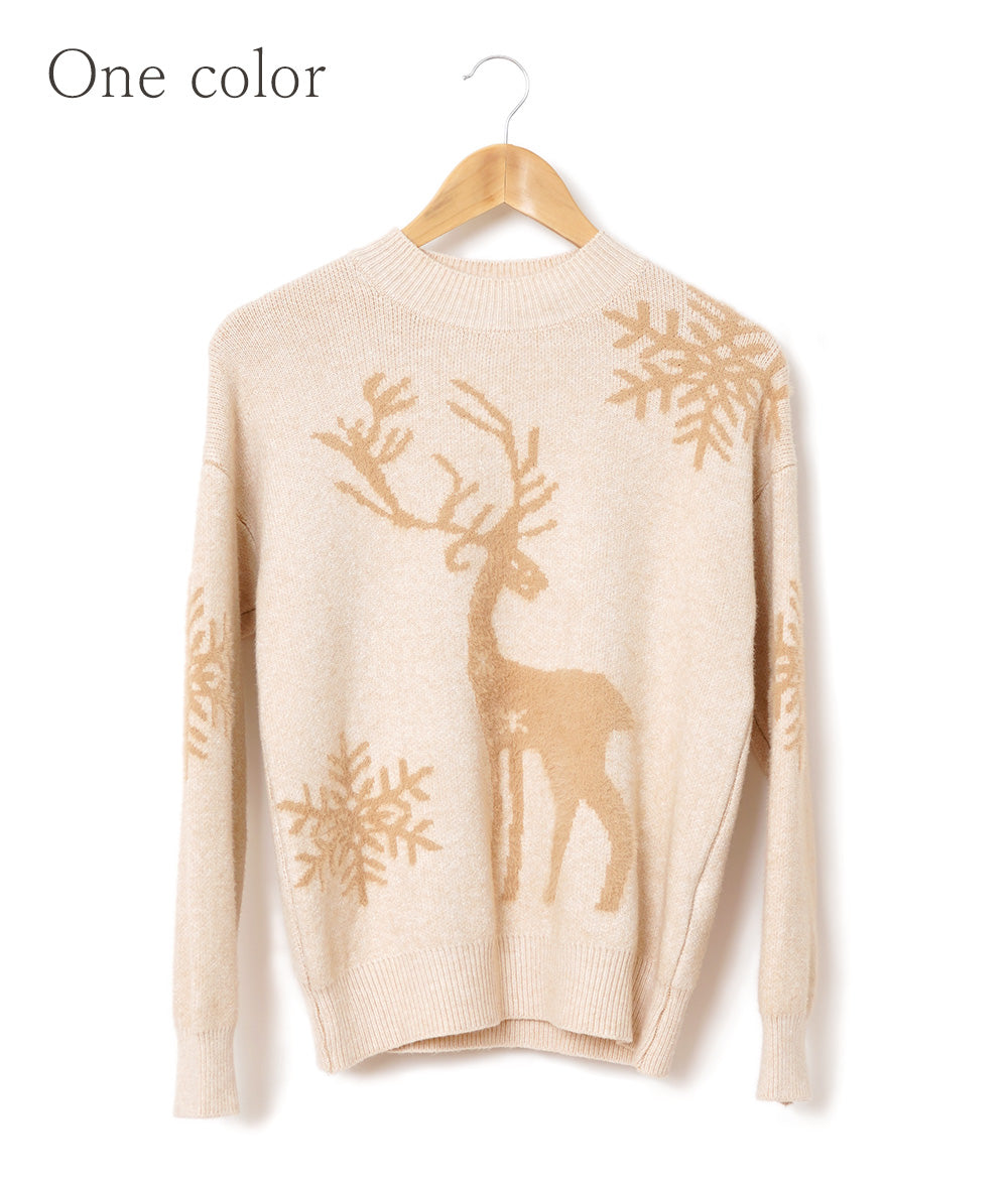 Fluffy reindeer and snowflake knit