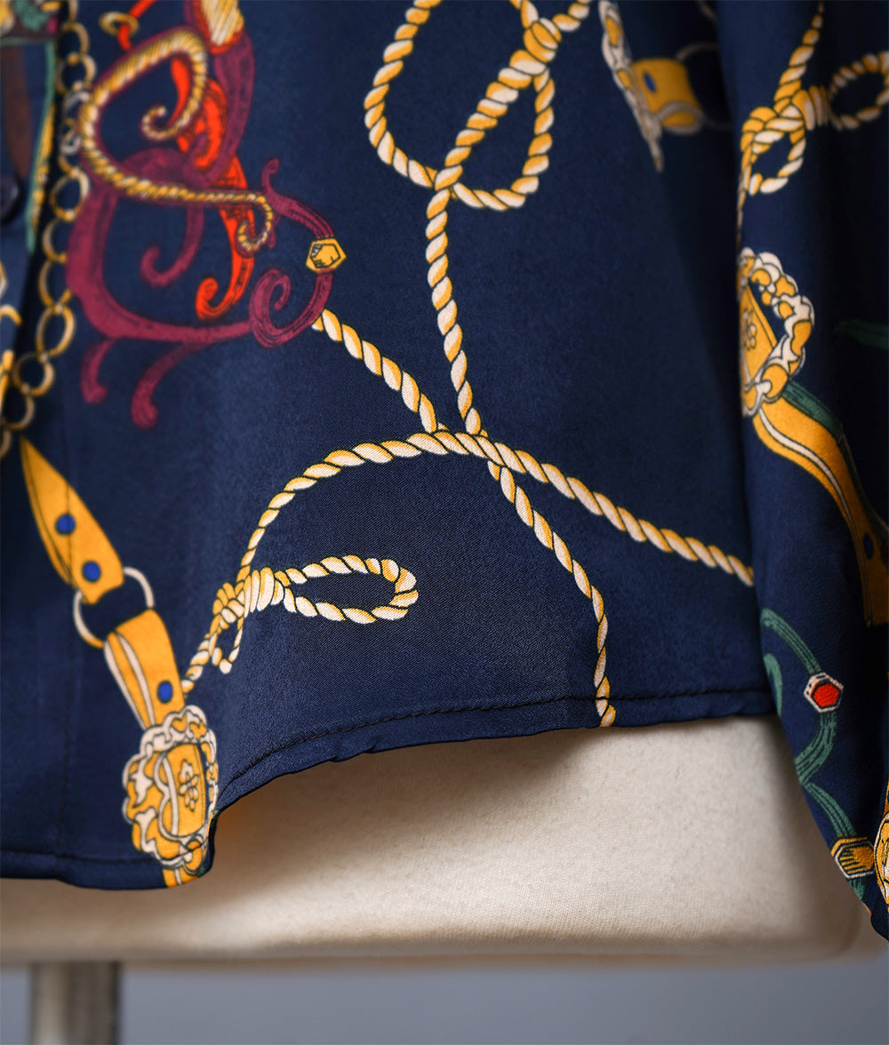 【SALE】Scarf pattern bowtie navy blouse